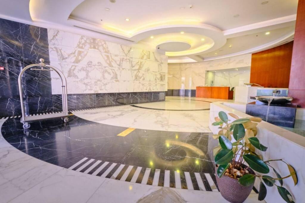 Lovely 1-Bedroom Apartment In The Heart Of Dubai Marina المظهر الخارجي الصورة