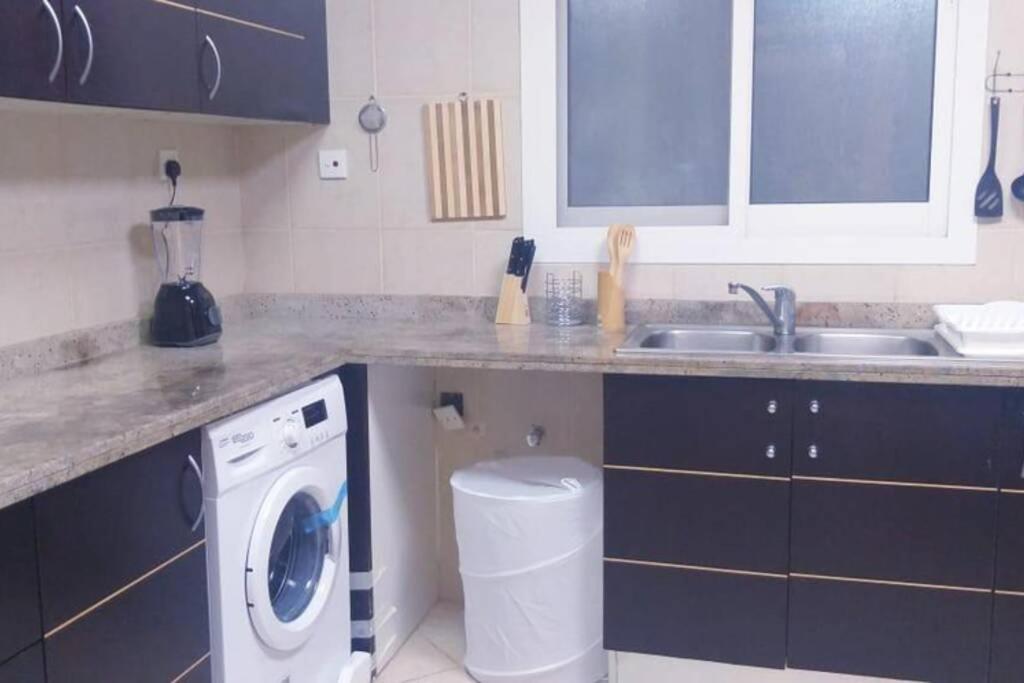 Lovely 1-Bedroom Apartment In The Heart Of Dubai Marina المظهر الخارجي الصورة
