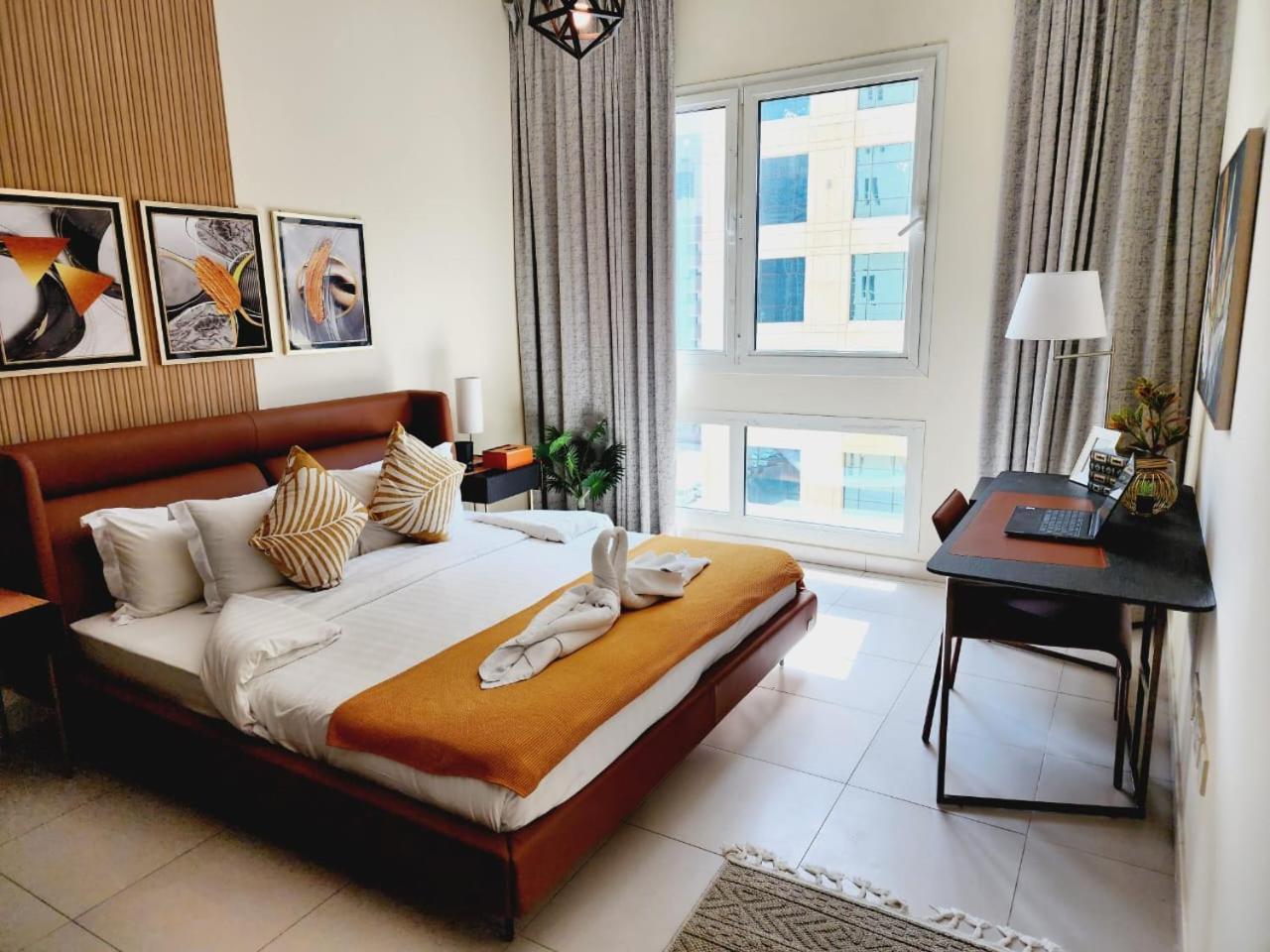 Lovely 1-Bedroom Apartment In The Heart Of Dubai Marina المظهر الخارجي الصورة