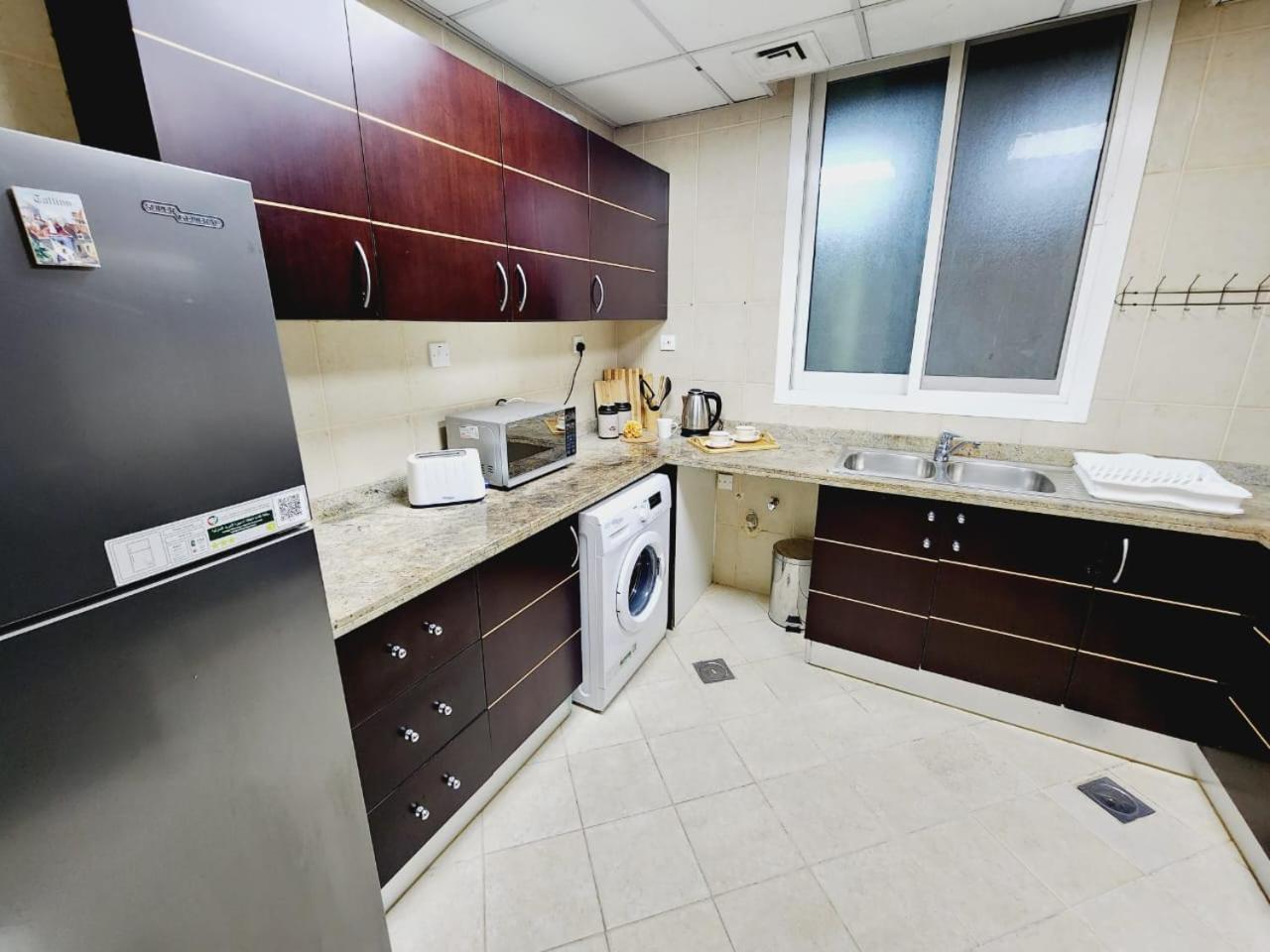 Lovely 1-Bedroom Apartment In The Heart Of Dubai Marina المظهر الخارجي الصورة